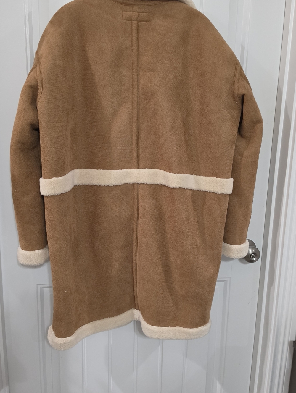 Blank NYC Feels Natural Tan Faux Fur Coat Size Medium - Picture 11 of 16